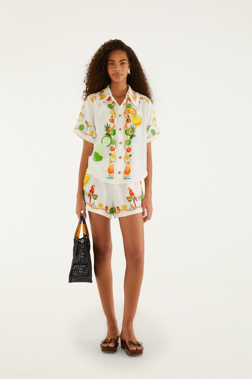 Off-White Tropical Royalty 3d Details Euroflax Premium Linen Shorts - FARM Rio TROPICAL ROYALTY OFF-WHITE