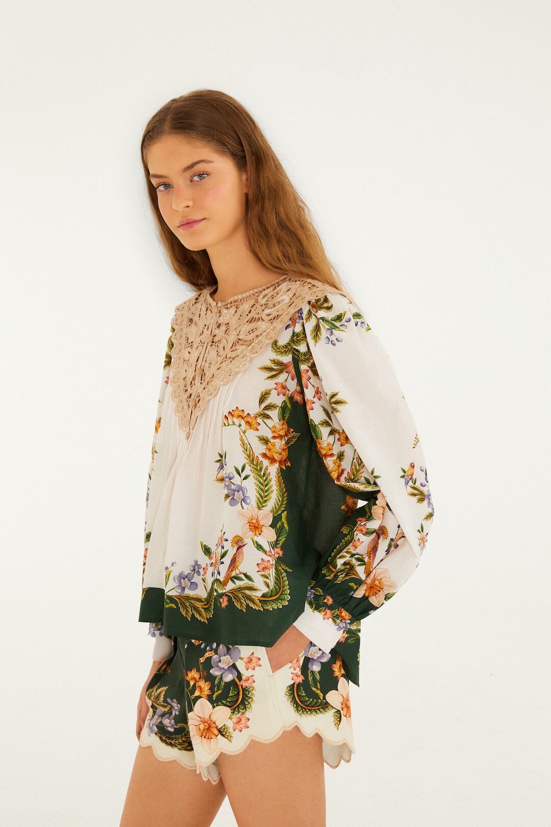 Green Berry Garden Beaded Buckle Twill Shorts - FARM Rio BERRY GARDEN BLACK