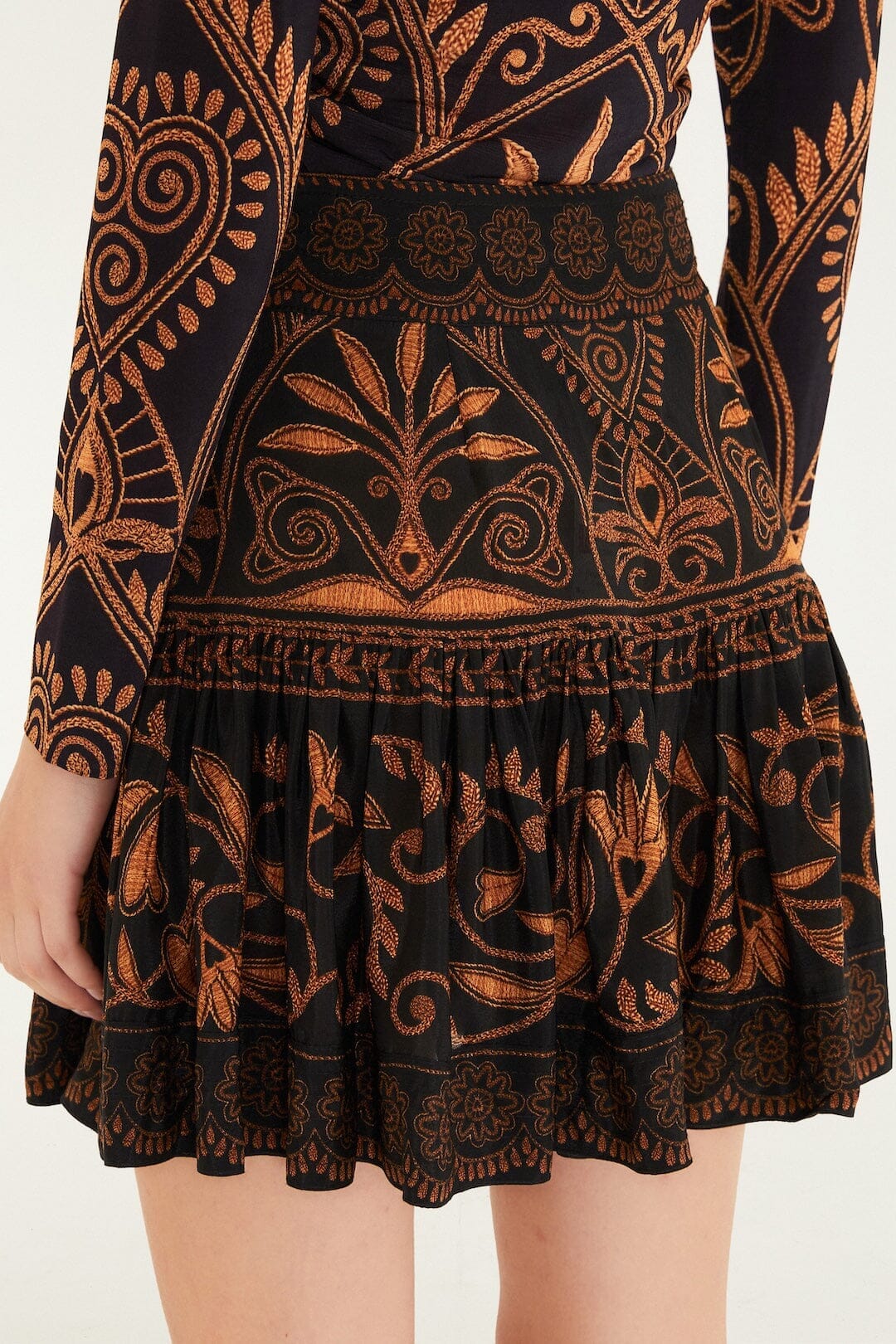 Black Cornely Ainika Lenzing™ Ecovero™ Viscose Mini Skirt - FARM Rio CORNELY AINIKA BLACK