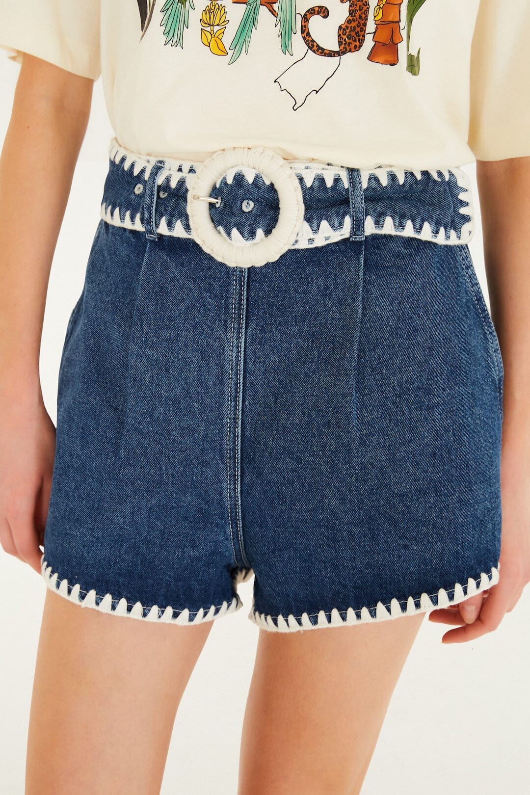 Denim Crochet Embroidery Belted Shorts - FARM Rio DENIM