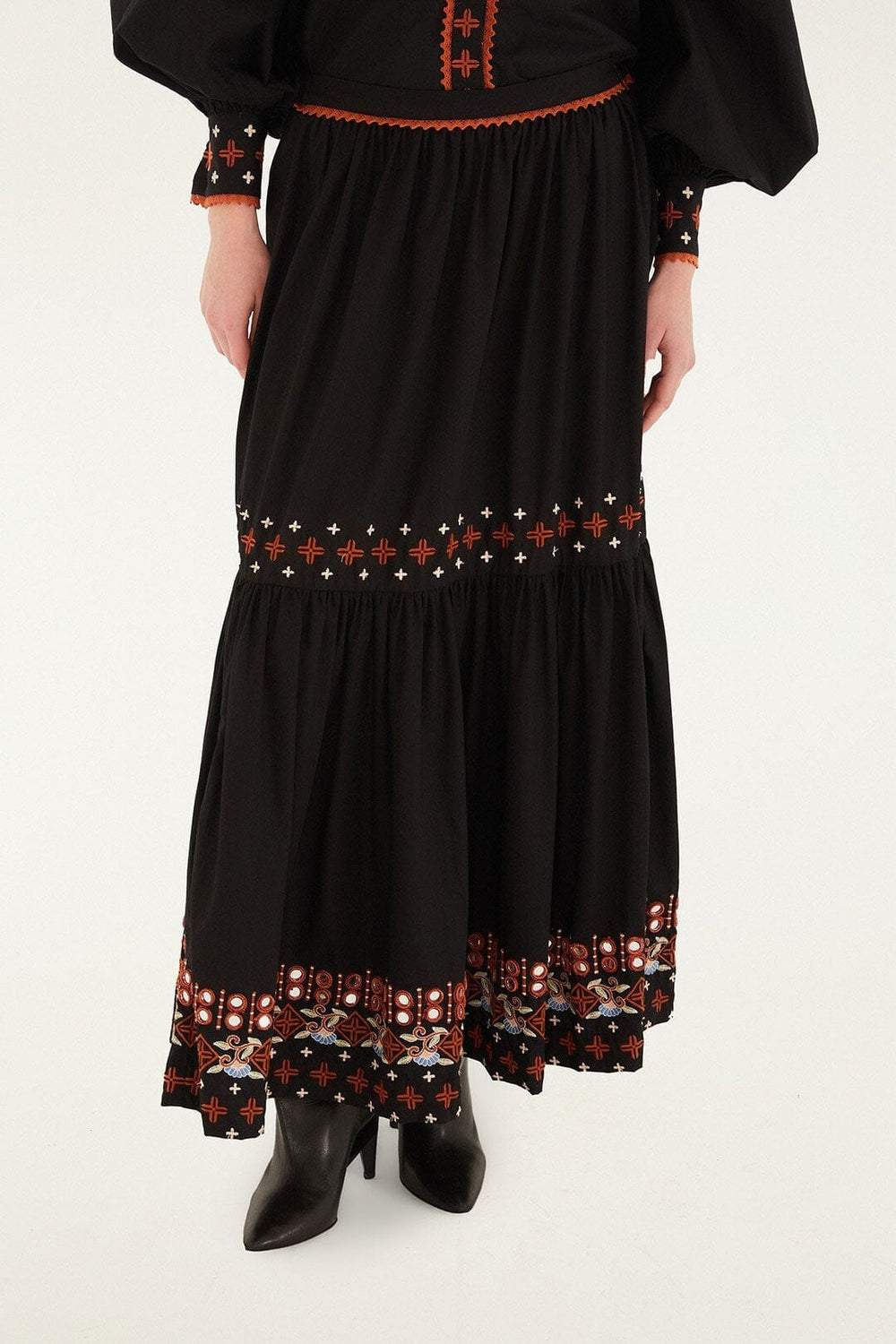 Black Embroidered Tiered Maxi Skirt - FARM Rio BLACK