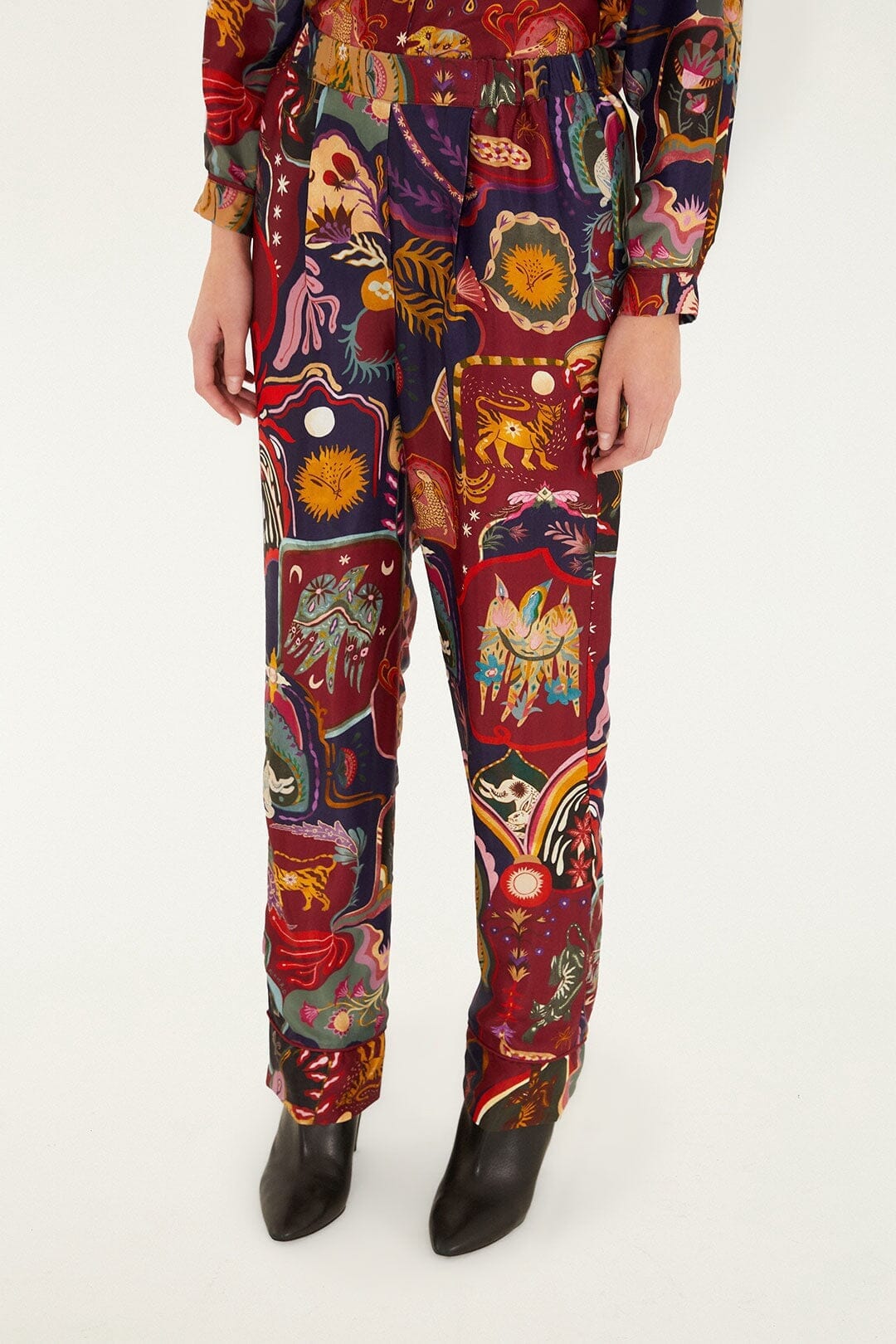 Multicolor Artsy Surreal Land Lenzing Ecovero Viscose Pants - FARM Rio ARTSY SURREAL LAND MULTICOLOR