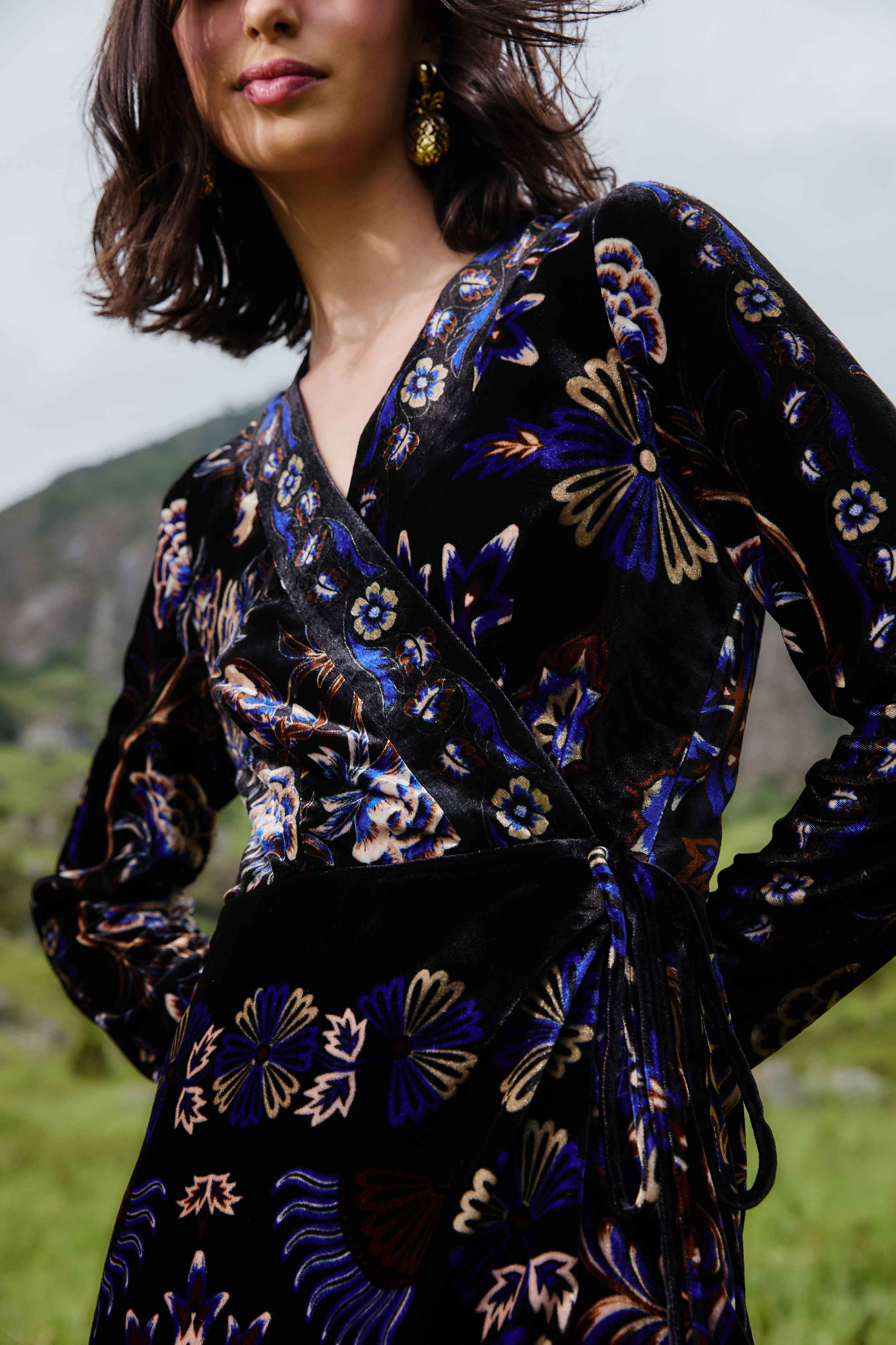 Black Arabesque Mix Scarves Wrap Mini Dress - FARM Rio ARABESQUE MIX SCARVES BLACK
