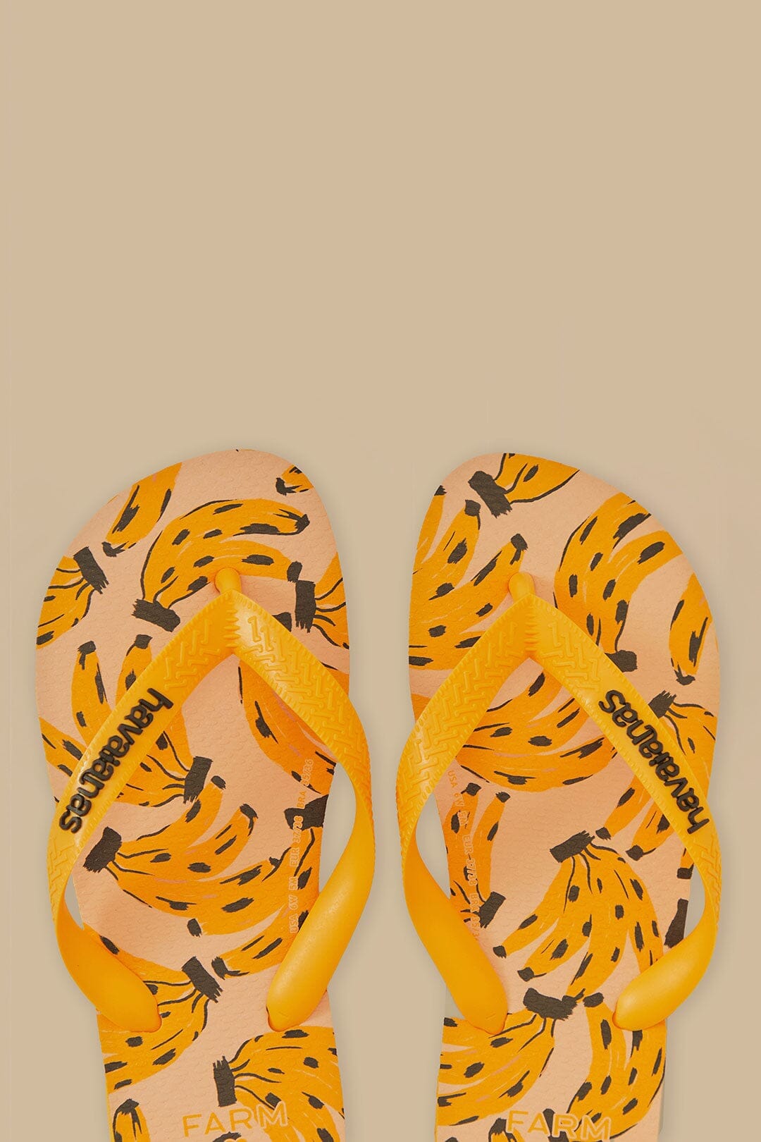 Farm Bananinha Havaianas Sandals - FARM Rio BEIGE